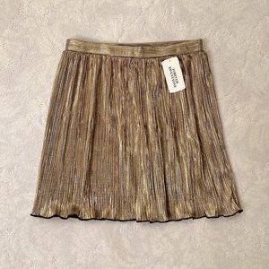 NWT GOLD & Black Metallic Shirt, Juniors